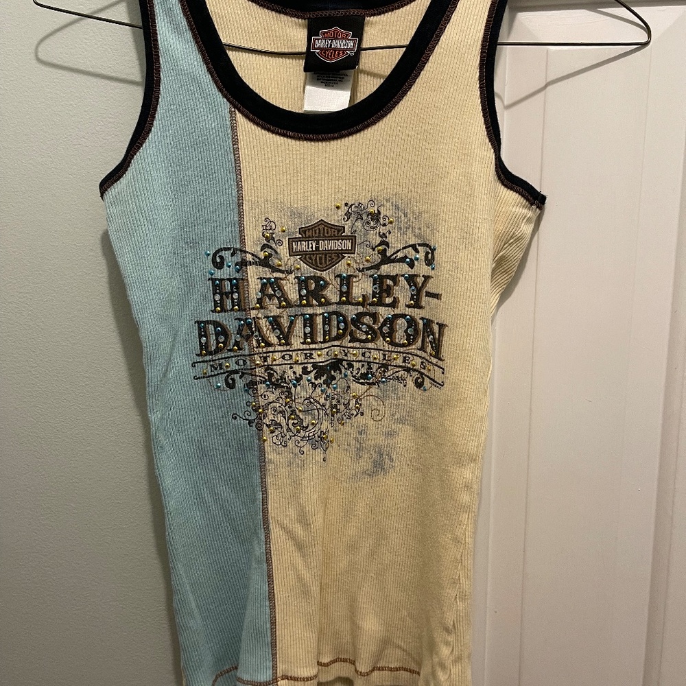 Harley Davidson tank top.  Woman’s size M.